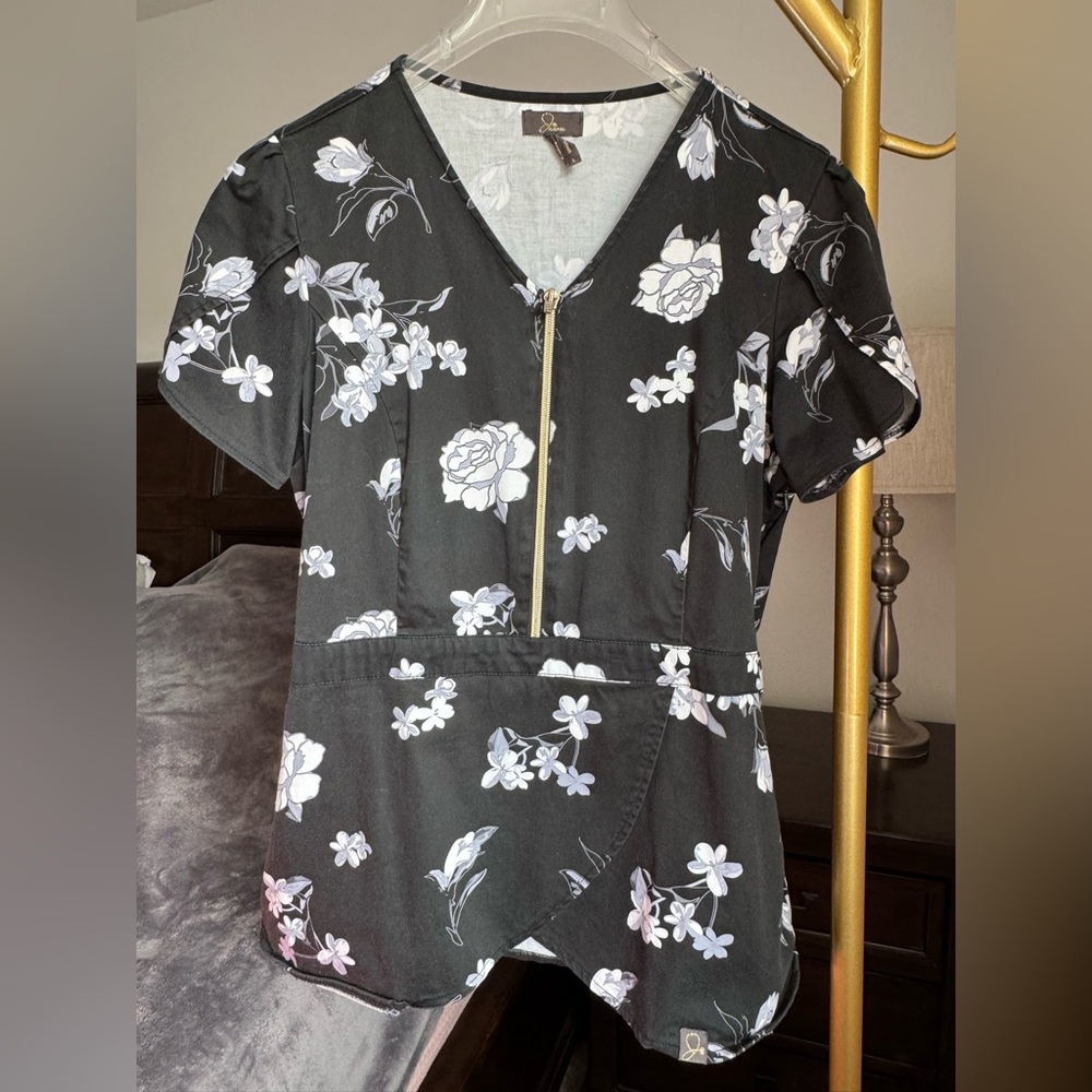 Jaanuu Floral Scub Top with Zip Front and Tulip hem and Shoulders - Large